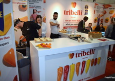 Stand de los mini pimientos Tribelli.